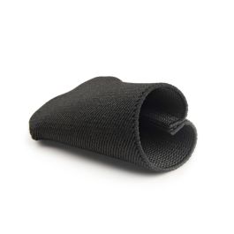 חובקים לנשק