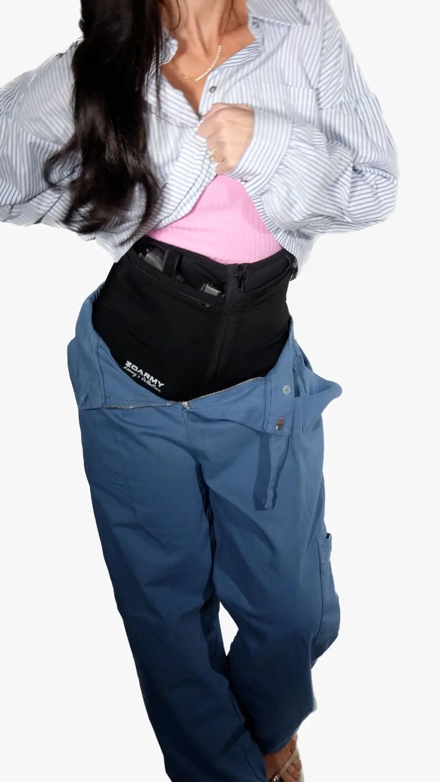 מחוך ייעודי לנשיאה נסתרת של אקדח זוארמי