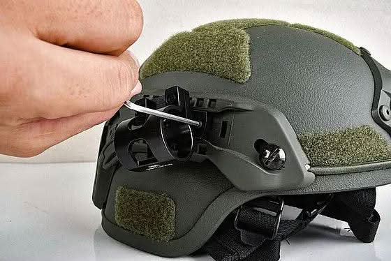 מתאם פנס צד לקסדה טקטית LMA1 - Tactical Plus