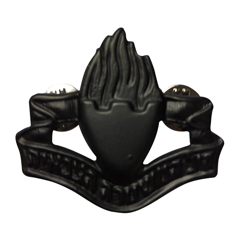 סיכת כומתה חיל משטרה צבאית שחור