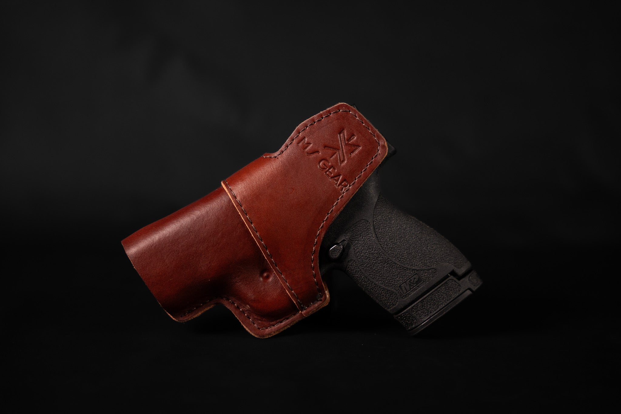 נרתיק עור פנימי (IWB) לאקדח Smith & Wesson Shield Plus מבית MOR SINAI GEAR